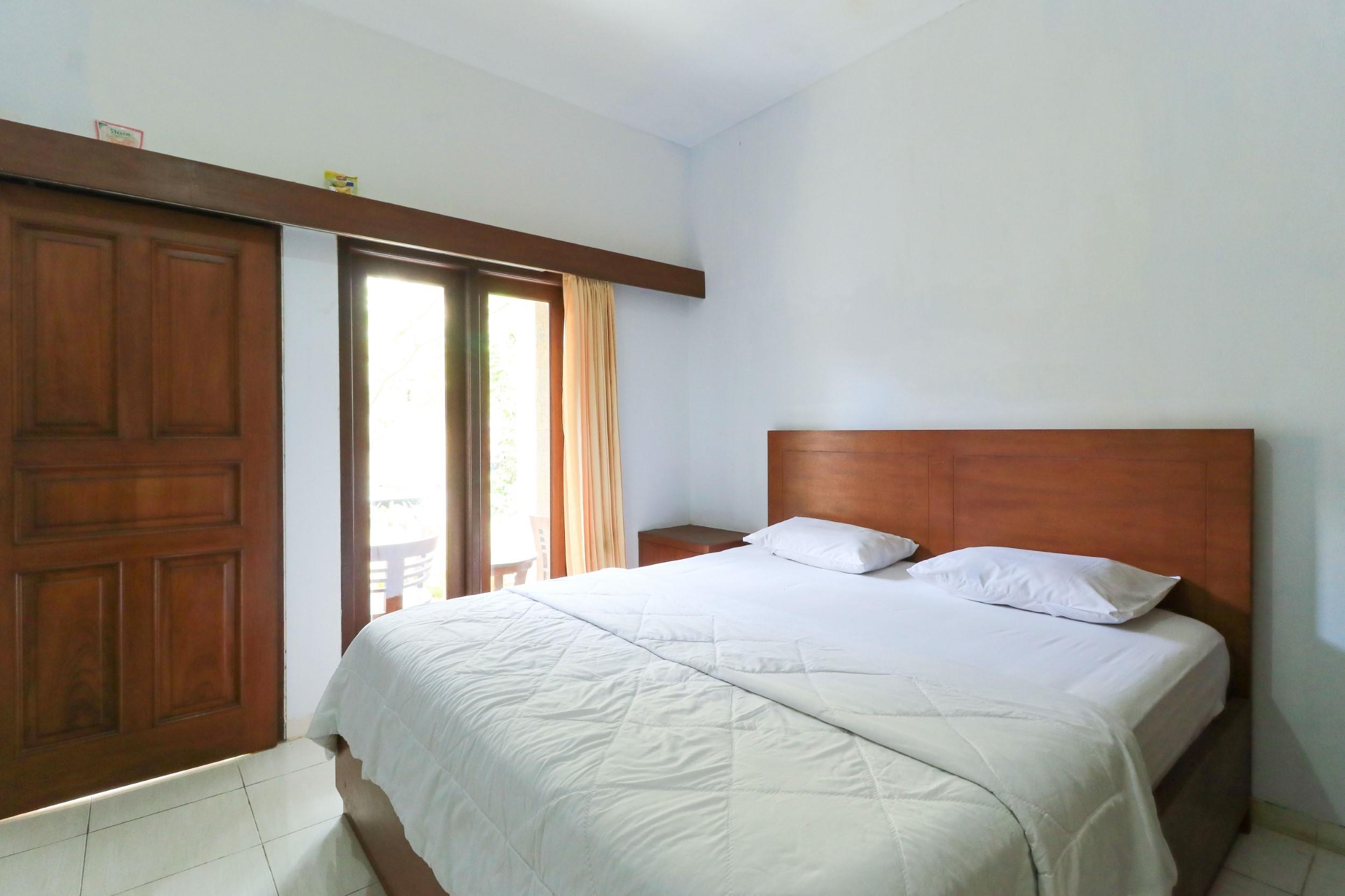 Puri Jayaraja Guest House Kuta  Exterior photo