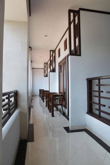Puri Jayaraja Guest House Kuta  Exterior photo